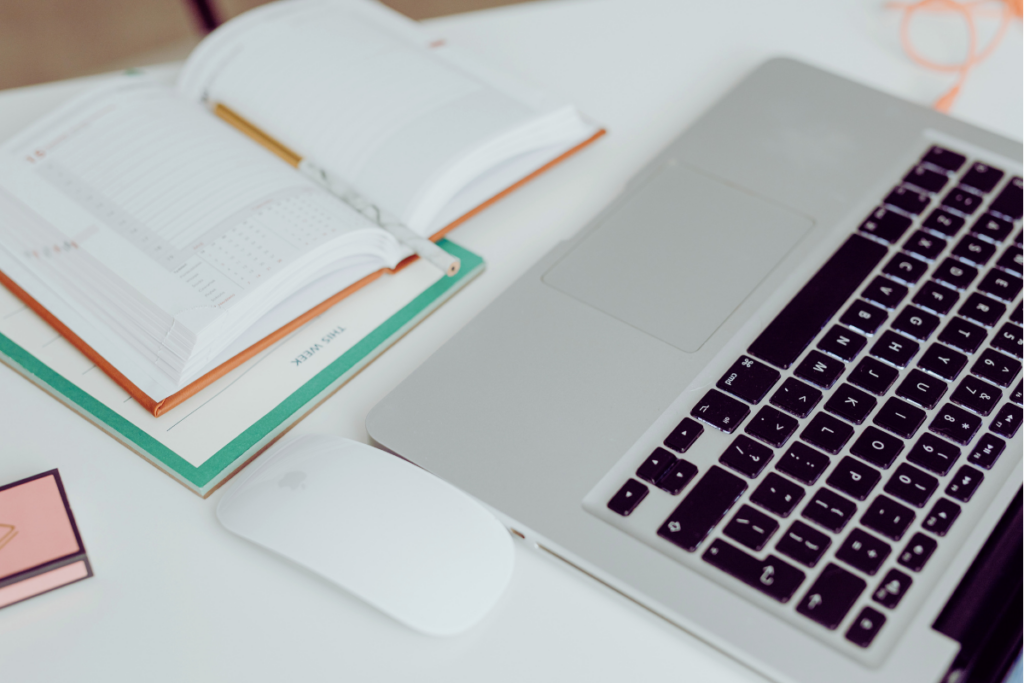 Übersicht Buchhaltungsunterlagen und Tools für Selbstständige